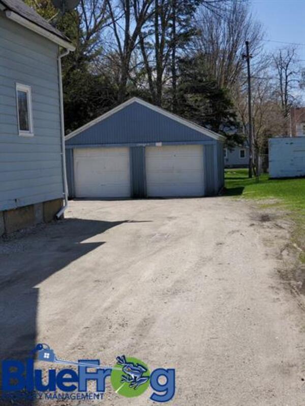 Building Photo - 855 Elmore St