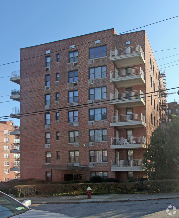 Building Photo - 50 Yonkers Ter