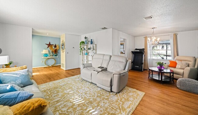 Foto del edificio - 514 Spring Oaks Blvd