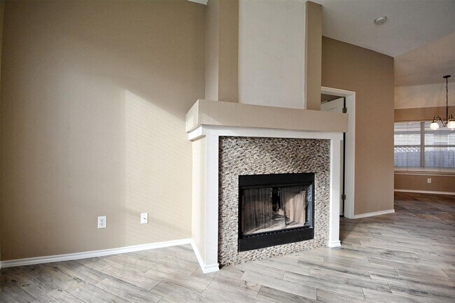 Building Photo - 1180 Berry Creek Dr