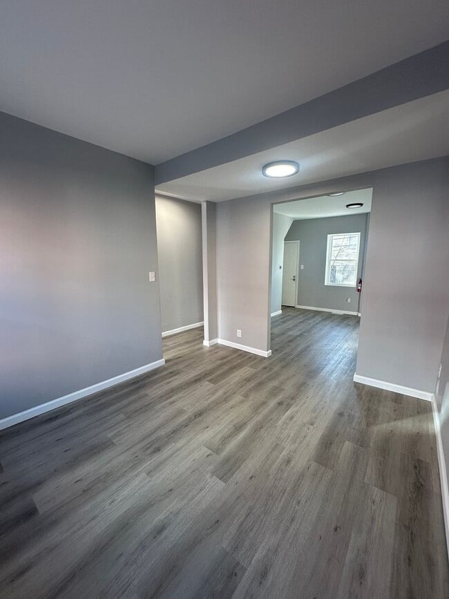 Foto del edificio - Newly renovated 2 bedroom. Section 8 approved