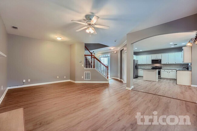 Foto del edificio - 2242 Rosemoore Walk NE