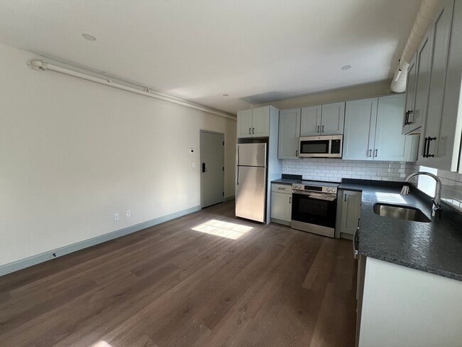 Foto del edificio - 160 Seabury St