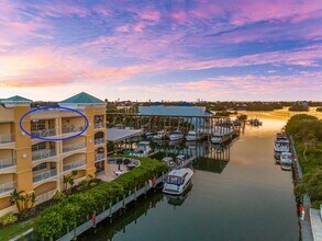 Building Photo - 14041 Bellagio Way