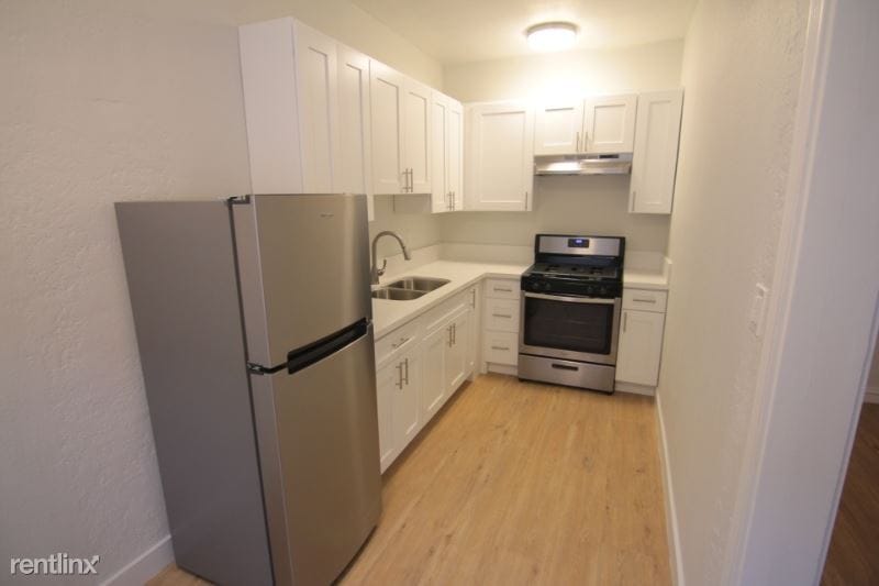 Primary Photo - 407 S Gramercy Pl