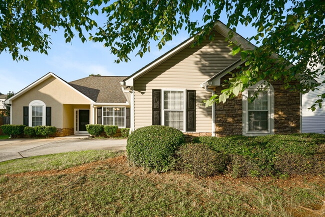 Building Photo - 1025 Borrington Ln