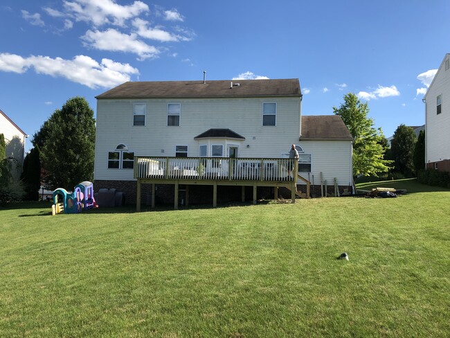 Foto del edificio - 107 Summerfield Estates Dr