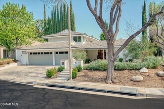 Building Photo - 1292 Brookview Ave