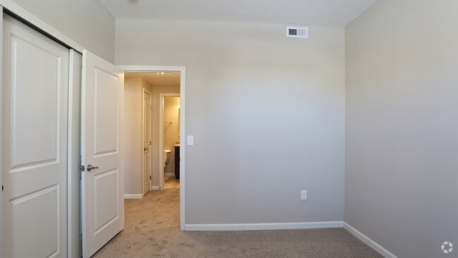 Second Bedroom - 2BR, 2BA - 965 SF - The Jefferson - Brook Lane Apartments