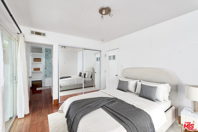 Foto del edificio - 1141 Cabrillo Ave