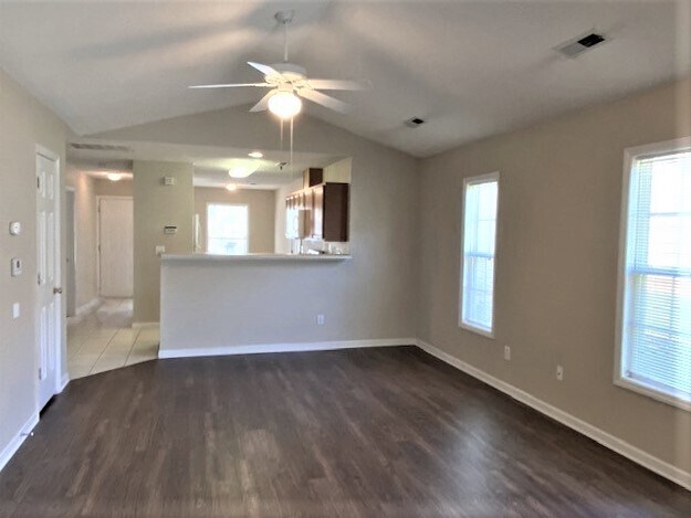 Foto del edificio - 115 Bristol View Circle