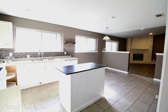 Foto del edificio - 3 br, 2 bath House - 1904 STARDUST ST