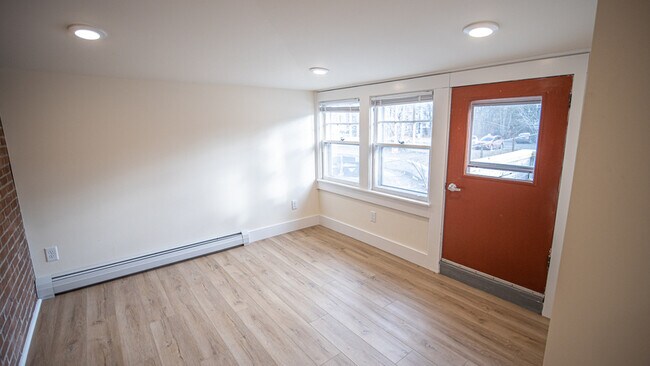Foto del edificio - 28 S Williams St