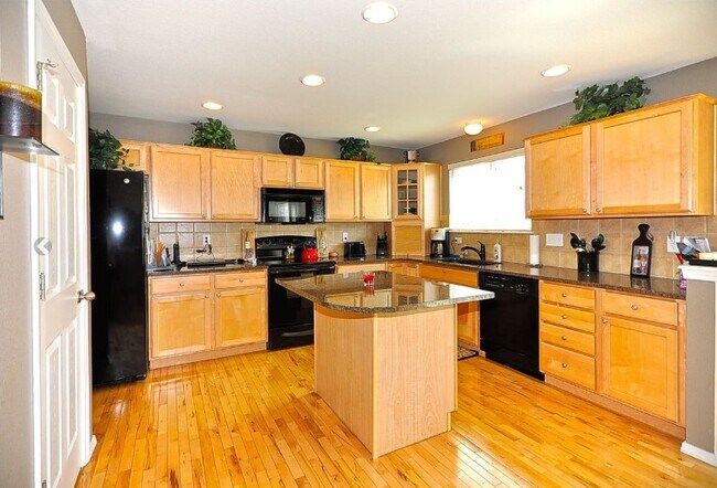 Foto del edificio - 2209 Fossil Creek Pkwy