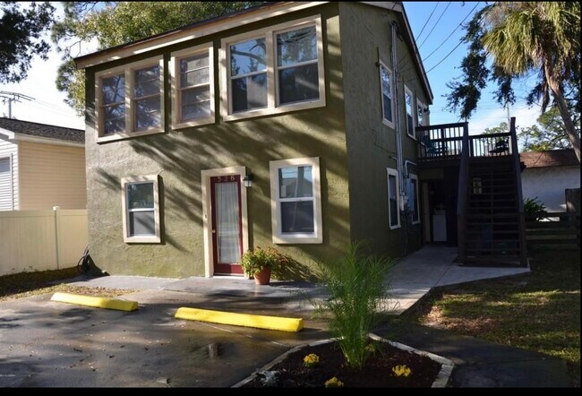 Foto del edificio - 338 Rutledge Ave