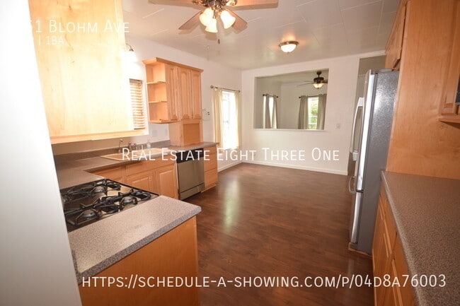 Building Photo - 351 Blohm Ave