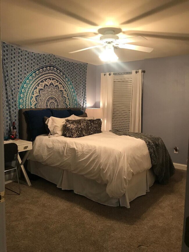 Habitación uno - 802 W Longleaf Dr
