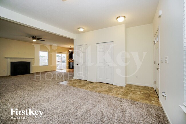 Foto del edificio - 79 Henderson Ln