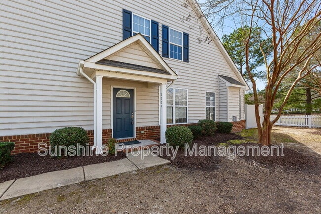 Photo - 2002 Livingston St Townhome