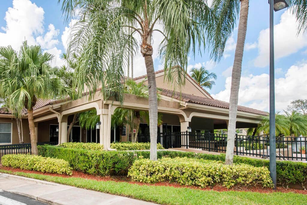 Welleby Lake Club Apartments Sunrise, FL