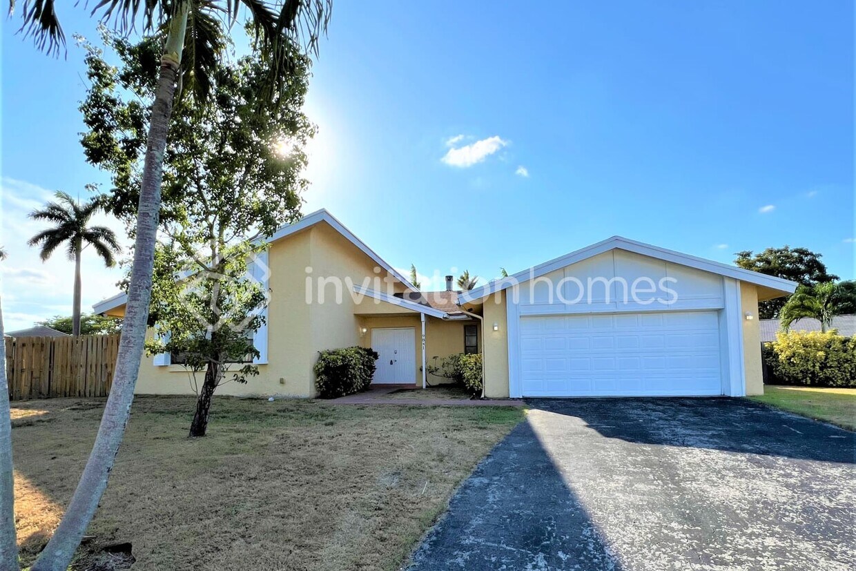 Primary Photo - 9841 NW 31st Pl