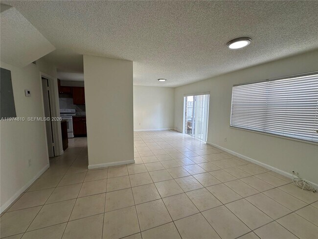 Foto del edificio - 65 NE 12th Ave