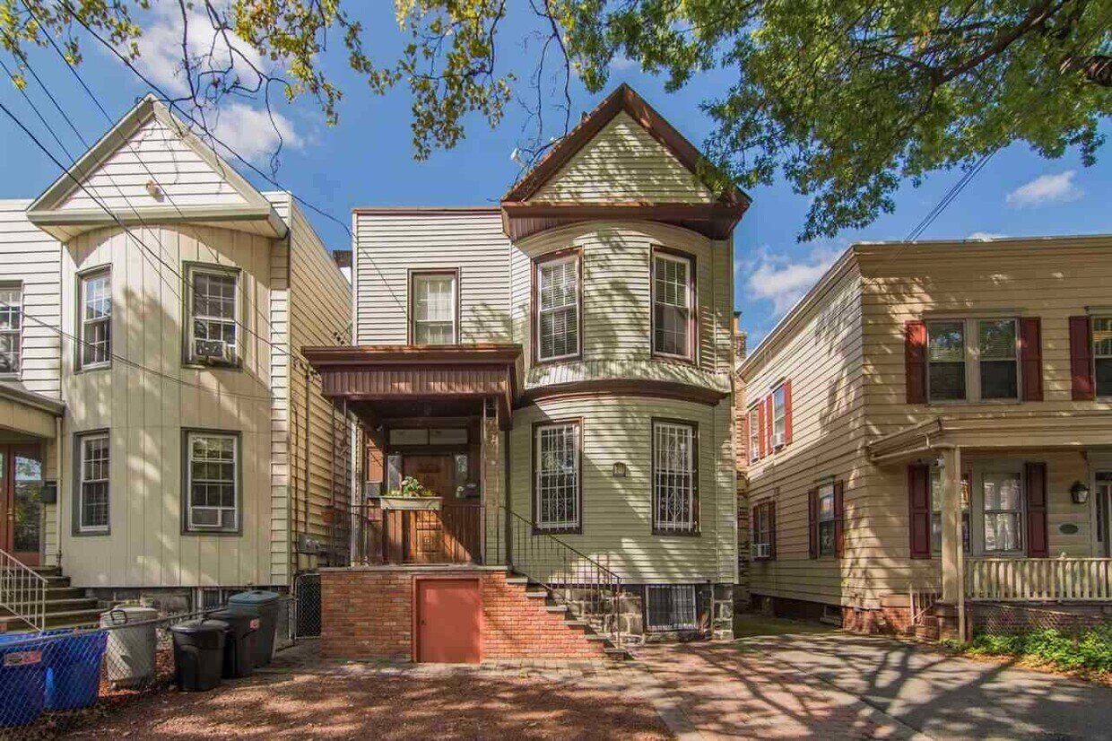 3275 John F. Kennedy Blvd, Heights, NJ 07307 Condo for Rent in