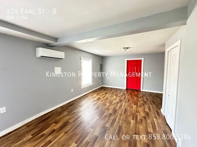 Building Photo - Adorable Studio Now Available!