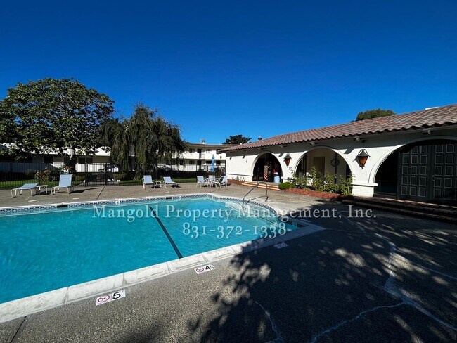 Foto del edificio - Spacious 1-Bed, 1-Bath Condo Located At Oc...