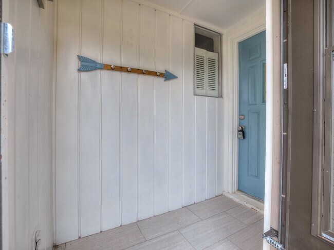 Foto del edificio - 637 E 27th St