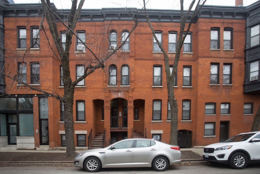Primary Photo - 1206 W Wrightwood Ave
