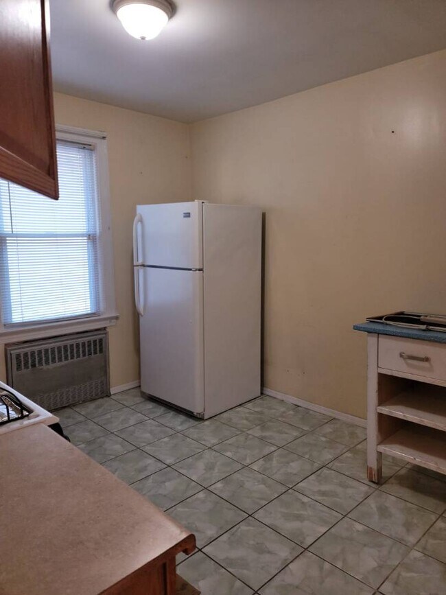 Building Photo - 1861 Schenectady Ave