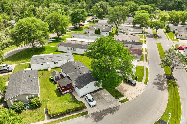 Aerial Photo - Huron Estates MHP