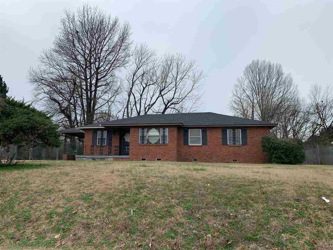 Primary Photo - 4879 Horn Lake Rd