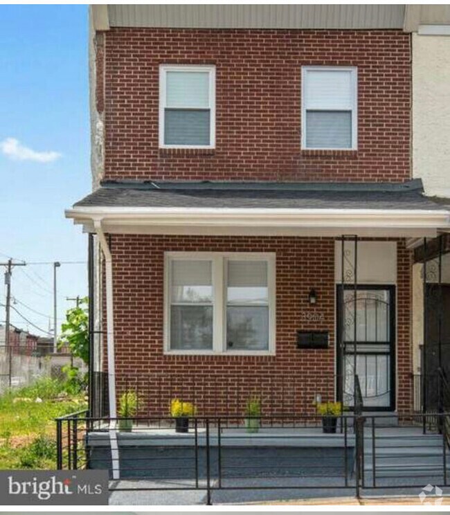 Building Photo - 3904 Aspen St