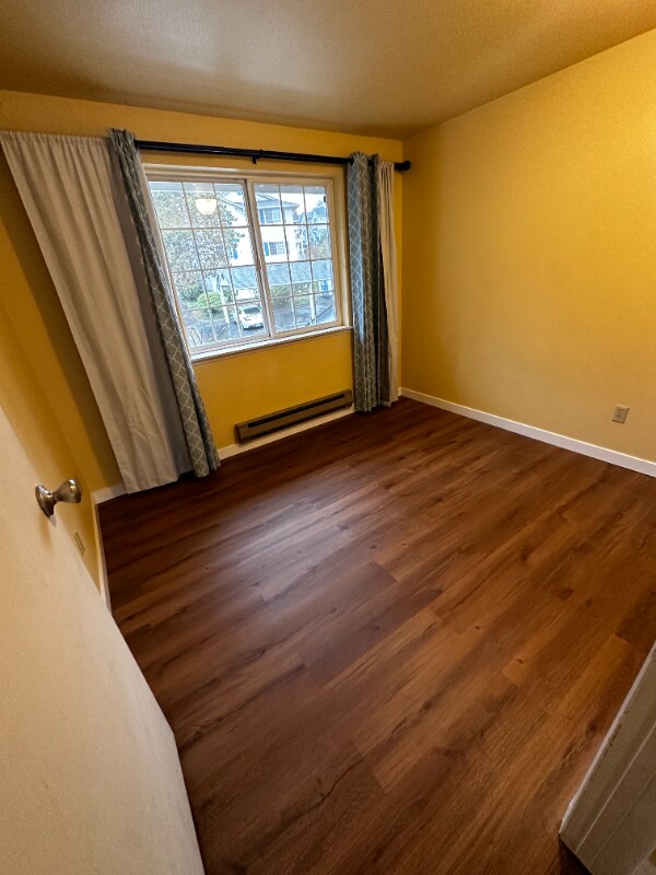 Foto del edificio - 949 Aberdeen Ave NE
