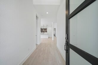 Building Photo - 7422 Netherfield Ln