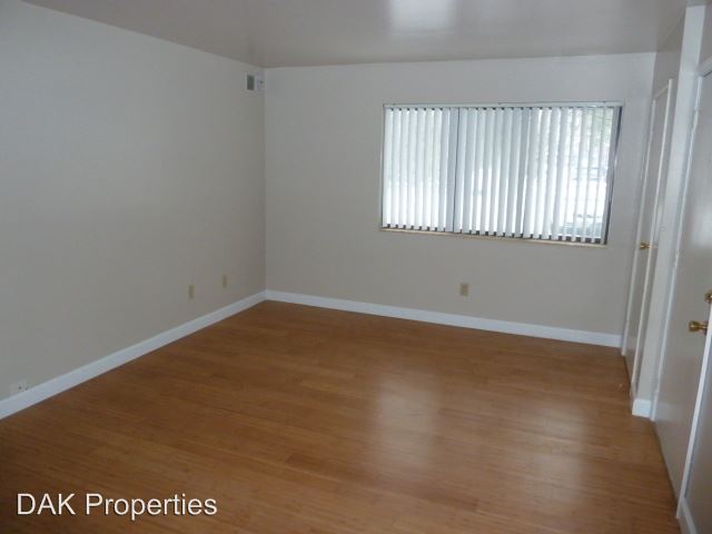Building Photo - N111W15651 Vienna Ct