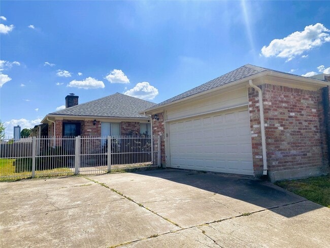 Foto del edificio - 9515 Hendon Ln