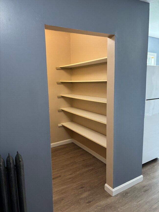 pantry - 2 Parkin Ave