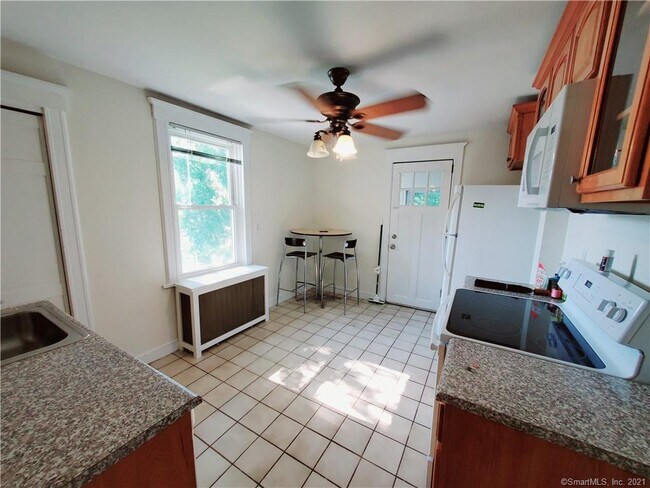 Foto del edificio - 46 Travis Ave