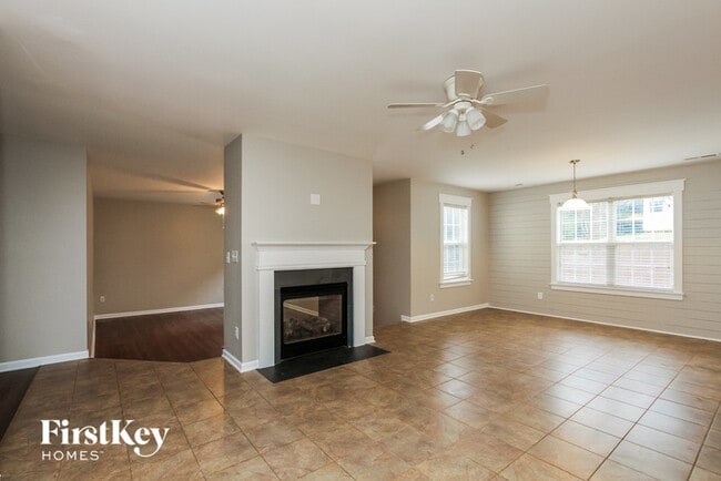 Foto del edificio - 7671 W Berkeley Rd