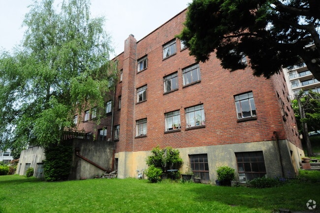 Building Photo - 105 Ward St