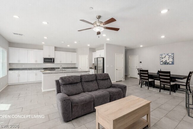 Foto del edificio - 330 Spring Dove Ave