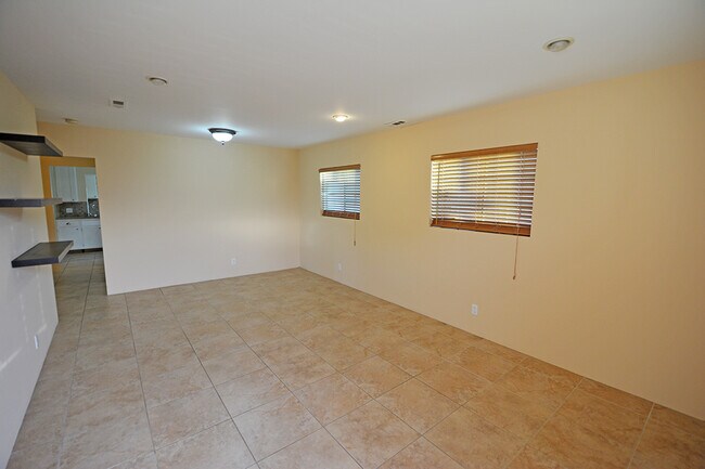 Foto del edificio - 10540 Redmont Ave