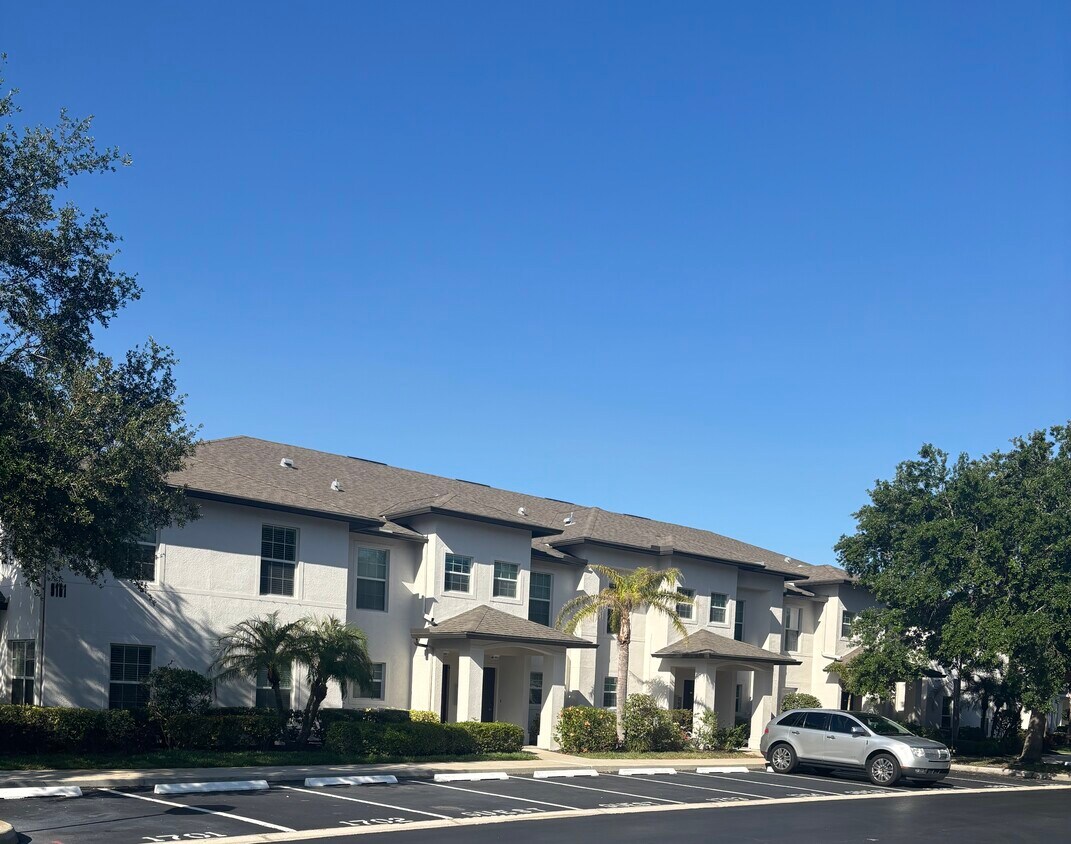 Foto principal - 9063 Gervais Cir