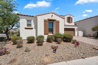 Building Photo - 9418 E Theia Dr