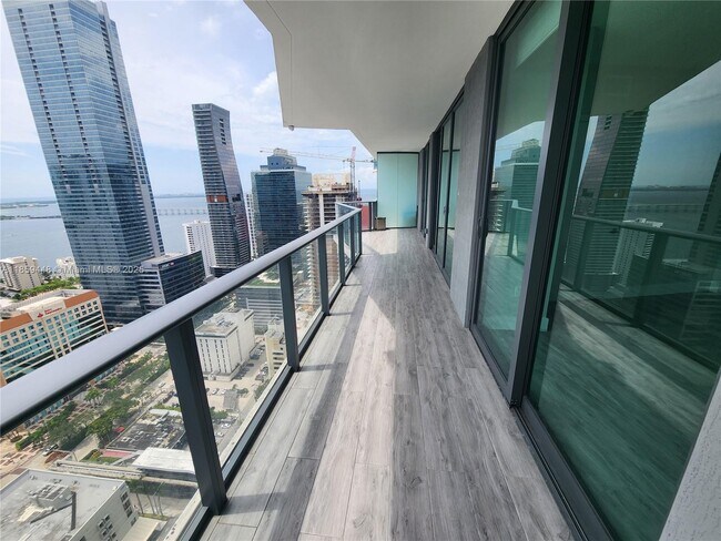 Foto del edificio - 1300 S Miami Ave