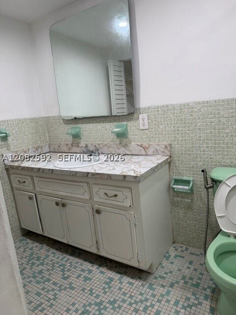 Building Photo - 4301 NW S Tamiami Canal Dr