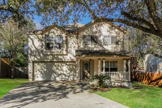 Foto del edificio - Home with Stylish Details in San Antonio